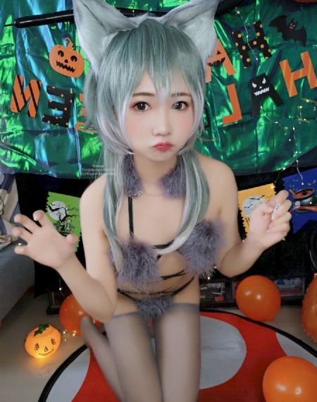 依雯妮妮